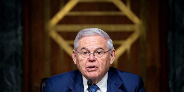 ABD’li senatör Bob Menendez yine Türkiye’yi hedef aldı