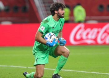 Alisson Becker bunu yapan ilk kaleci!