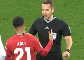 Bundesliga’da ilginç anlar! Hakem ve Adli arasında yaşananlar geceye damga vurdu