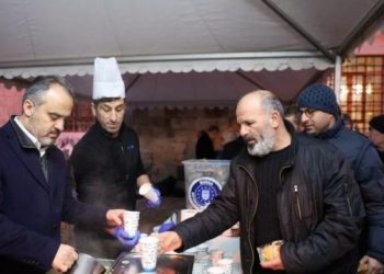 Bursa’da yeni yılın ilk günü Ulucami doldu taştı