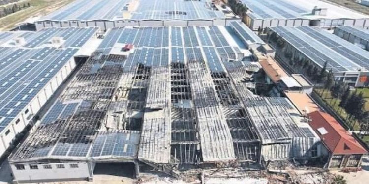 Deprem bölgesinde makine sesleri artıyor: Geri dönüş başladı