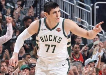 Ersan’lı Bucks’tan üst üste 4. galibiyet