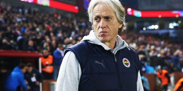 Jorge Jesus’un kalmak için 2 şartı var!