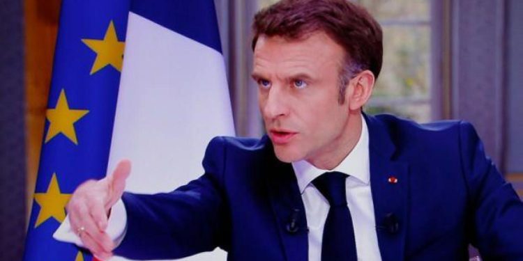 Macron: Bunu yapmak beni mutlu etmiyor ama zorundaydım