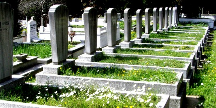 Rüyada mezar görmek ne anlama gelir? Rüyada mezar görmenin tabiri…