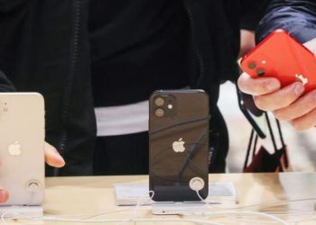 Seçime hazırlanan Rusya’dan yetkililere iPhone yasağı