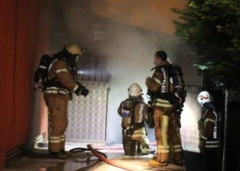 Ümraniye’de kozmetik imalathanesinde yangın