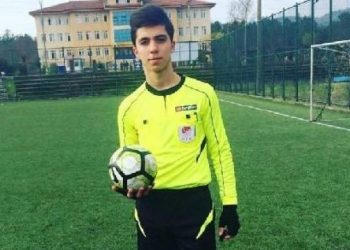 Yumrukla hakemi bayıltan futbolcuya 1 yıl men cezası