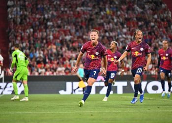 Bayern Münih’e büyük şok! Leipzig kupaya üç golle uzandı