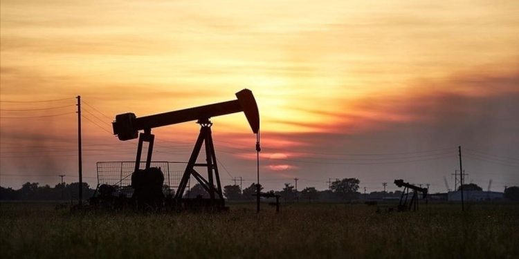 Libya tarihinde bir ilk! Kritik petrol kararı