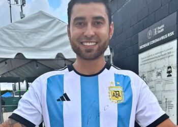 Lionel Messi’den imza aldı! İşinden kovuldu