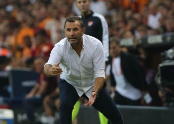 Okan Buruk’tan hakem tepkisi!