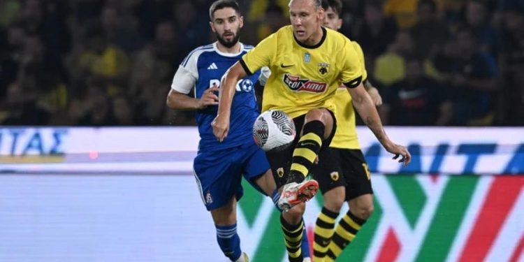 Olaylı maçta tur golü Domagoj Vida’dan!