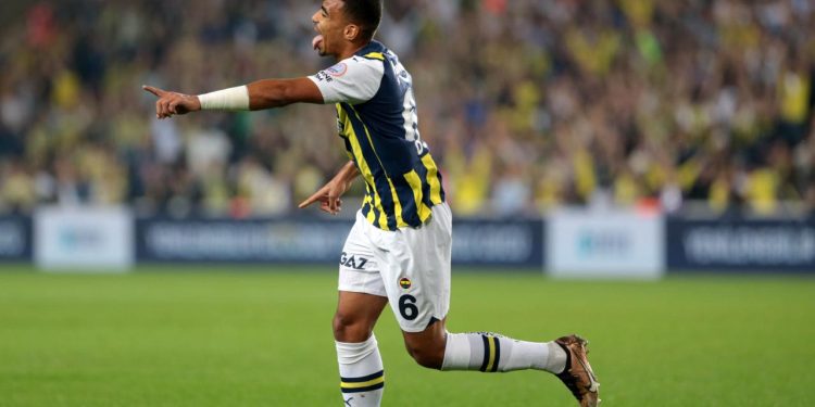 Djiku: Fenerbahçe, dünyanın en büyük spor kulübü