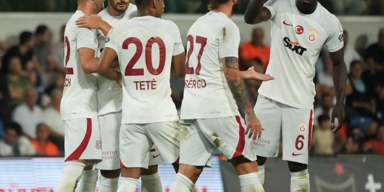 İlk maçına çıkan Davinson Sanchez’den galibiyet yorumu!