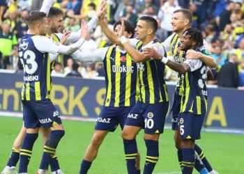 Fenerbahçe gümbür gümbür! Kadıköy’de gol yağmuru