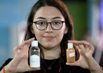 Meşe palamudundan plastikten 20 kat daha dayanıklı plastik üretti TEKNOFEST birincisi oldu