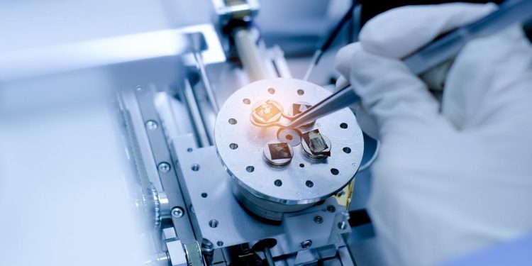 Türkiye’den yarı iletken çip hamlesi: İşbirlikler desteklenecek