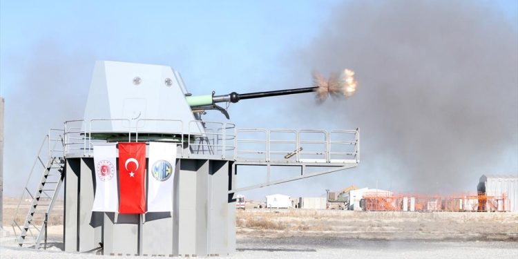 Yurt dışından temin ediliyordu: Yerli ve milli Deniz Topu’nun ilk teslimatı yapıldı!